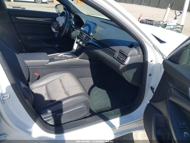 1HGCV3F22NA047719 Honda Accord Hybrid Sport