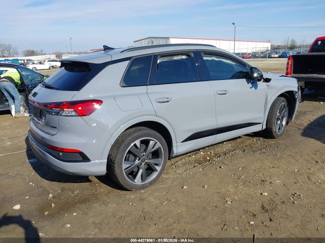 2024 AUDI Q4 E-TRON WA1L2BFZ0RP014973 Photo 3