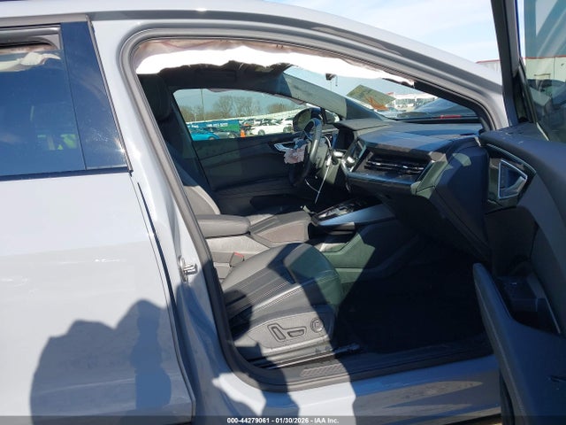 2024 AUDI Q4 E-TRON WA1L2BFZ0RP014973 Photo 4