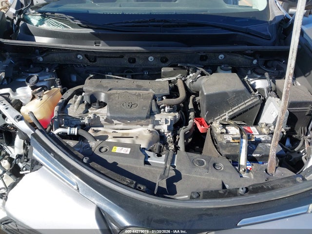 JTMWFREV4JJ176966 Toyota Rav4 Xle