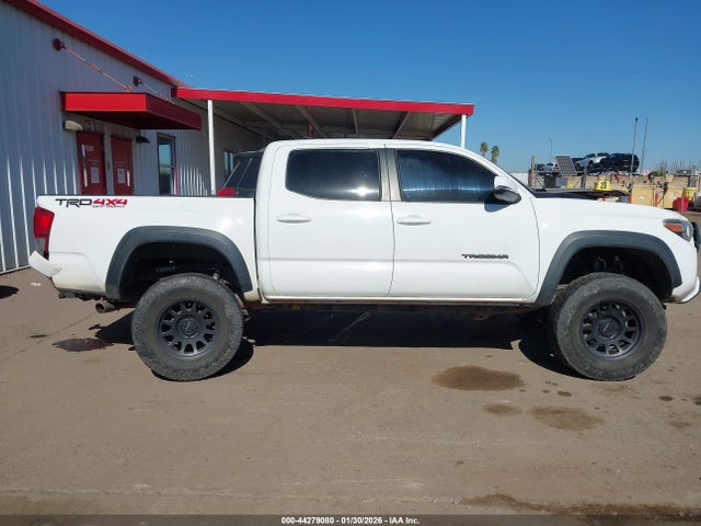 5TFCZ5AN3GX041718 Toyota Tacoma Trd Off Road