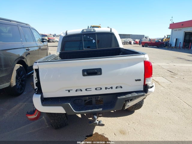 5TFCZ5AN3GX041718 Toyota Tacoma Trd Off Road