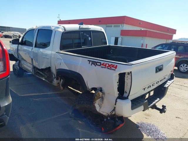 5TFCZ5AN3GX041718 Toyota Tacoma Trd Off Road