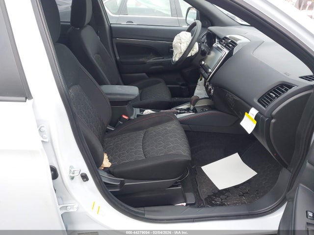 2025 MITSUBISHI OUTLANDER SPORT JA4ARUAU4SU009261 Photo 4