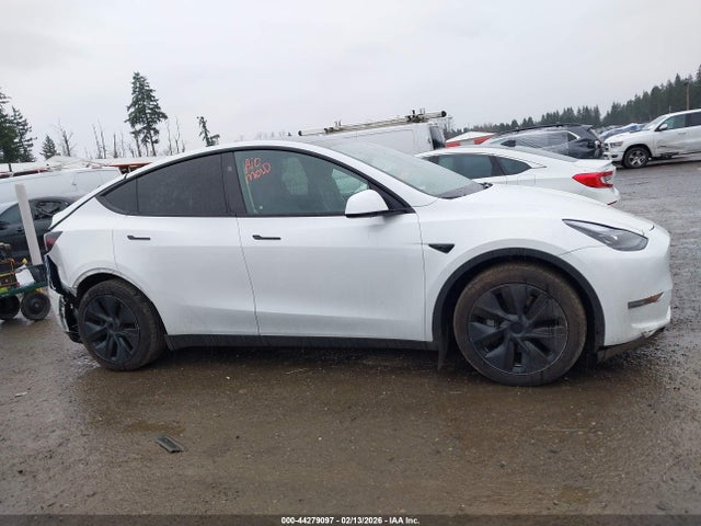 7SAYGAEE4RF131751 Tesla Model Y Long Range Dual Motor All-wheel Drive