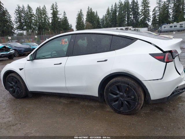 7SAYGAEE4RF131751 Tesla Model Y Long Range Dual Motor All-wheel Drive