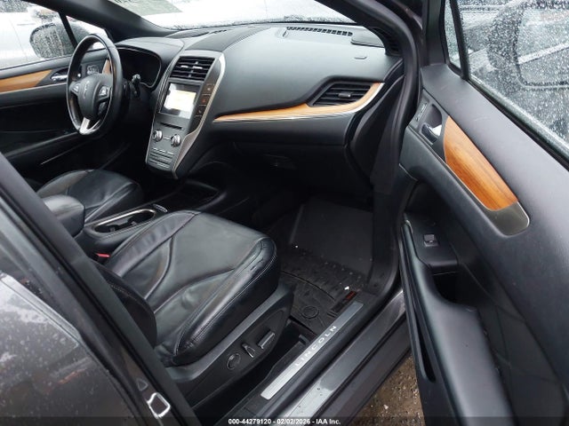 5LMTJ3DH8JUL22092 Lincoln Mkc Reserve