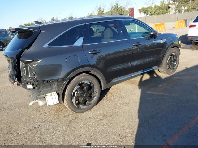 2025 KIA SORENTO PLUG-IN HYBRID KNDRMDJH9S5414021 Photo 3