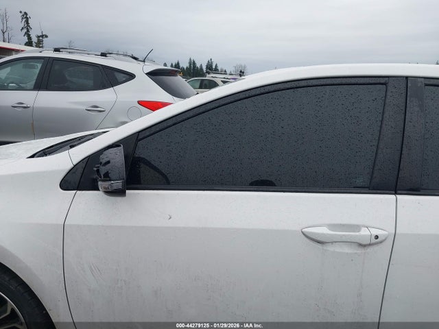 2T1BURHE3GC550004 Toyota Corolla S Plus