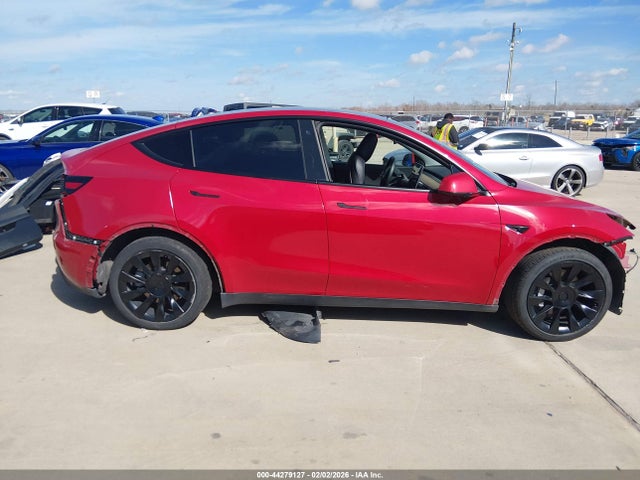 7SAYGDEE8NF351681 Tesla Model Y Long Range Dual Motor All-wheel Drive