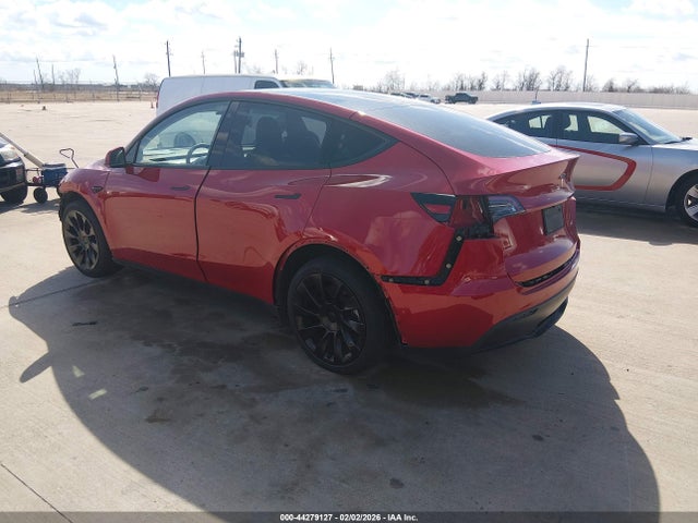2022 TESLA MODEL Y 7SAYGDEE8NF351681 Photo 2