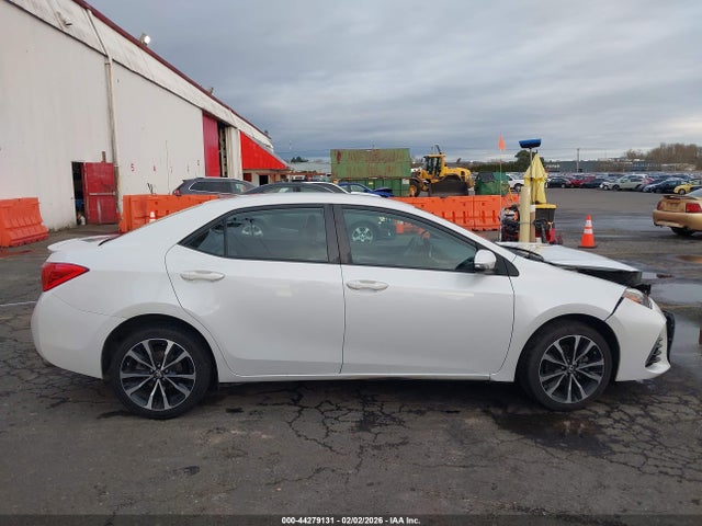 Toyota COROLLA SE 2017 5YFBURHE3HP671147 Image 13