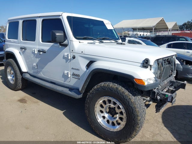 Jeep Wrangler Unlimited Sahara 4x4 2018 1C4HJXEN0JW204485 main image