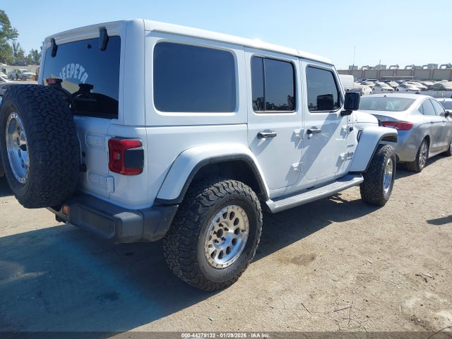 1C4HJXEN0JW204485 Jeep Wrangler Unlimited Sahara 4x4