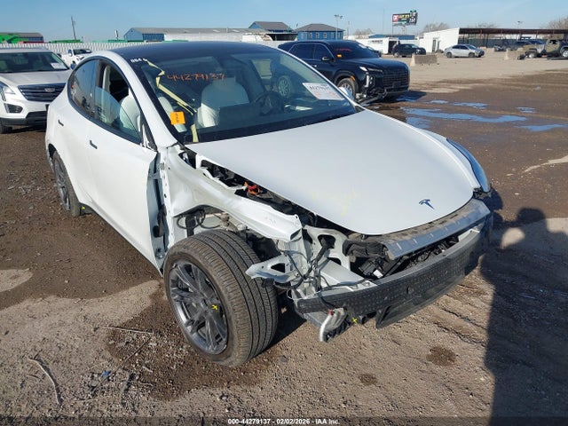 Продажа на аукционе авто 2024 Tesla Model Y Rwd, vin: 7SAYGDED1RA333873, номер лота: 44279137