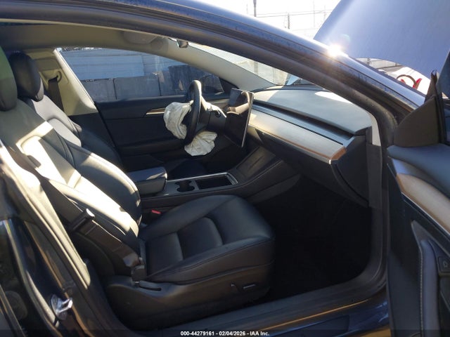 2023 TESLA MODEL 3 5YJ3E1EAXPF672343 Photo 4