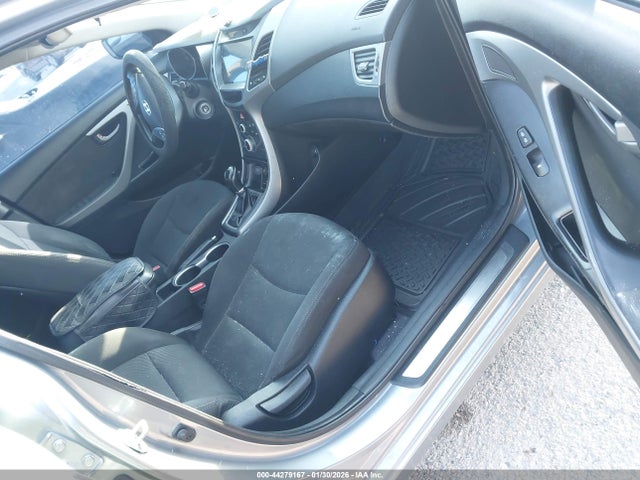 5NPDH4AEXFH597004 Hyundai ELANTRA SE