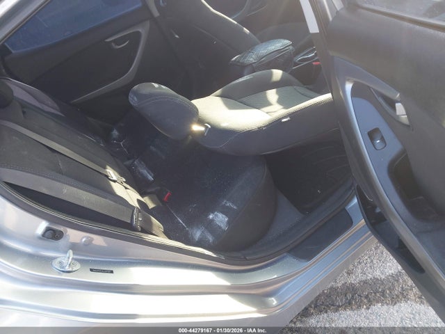 5NPDH4AEXFH597004 Hyundai ELANTRA SE