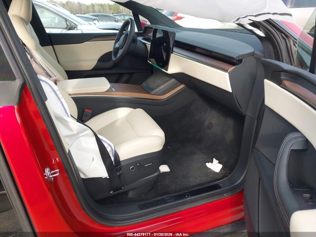 2026 Tesla Model X All-wheel Drive მანქანა იყიდება აუქციონზე, vin: 7SAXCBE59TF474298, აუქციონის ნომერი: 44279177