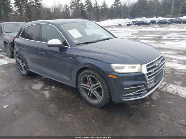 2018 AUDI SQ5 WA1A4AFY7J2022282 Photo 0