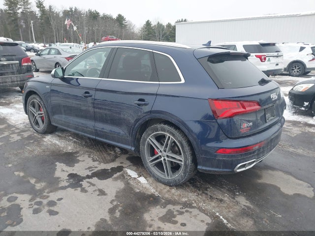 2018 AUDI SQ5 WA1A4AFY7J2022282 Photo 2