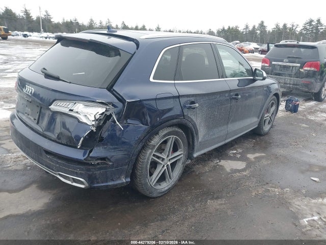 2018 AUDI SQ5 WA1A4AFY7J2022282 Photo 3