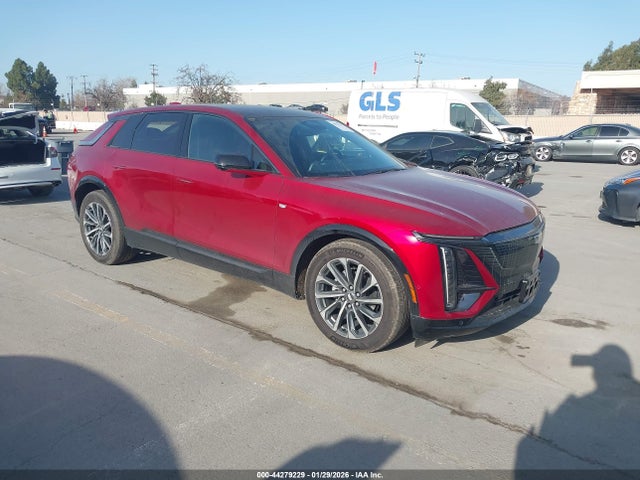 2024 CADILLAC LYRIQ 1GYKPTRK3RZ136930 Photo 0