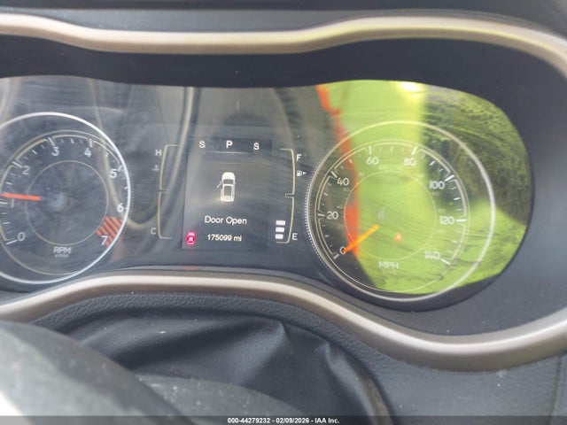Jeep Cherokee Latitude Altitude 2015 1C4PJLCB7FW723232 Image 7