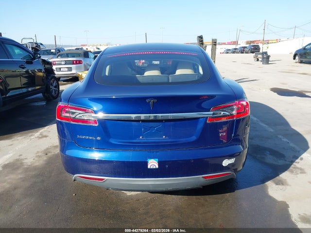 Tesla Model S 60/70/85 2015 5YJSA1S13FF099117 Image 16