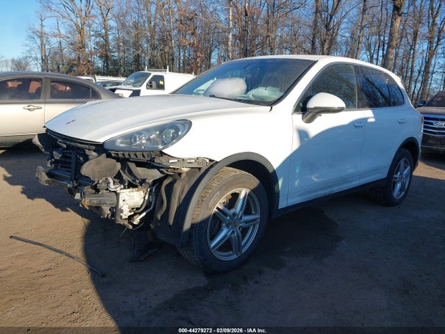 2016 PORSCHE CAYENNE WP1AA2A23GKA10810 Photo 1