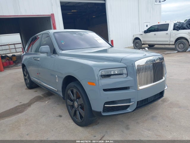 SLATV4C05NU213986 Rolls-Royce Cullinan