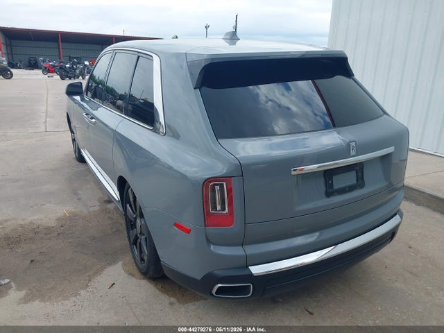 SLATV4C05NU213986 Rolls-Royce Cullinan