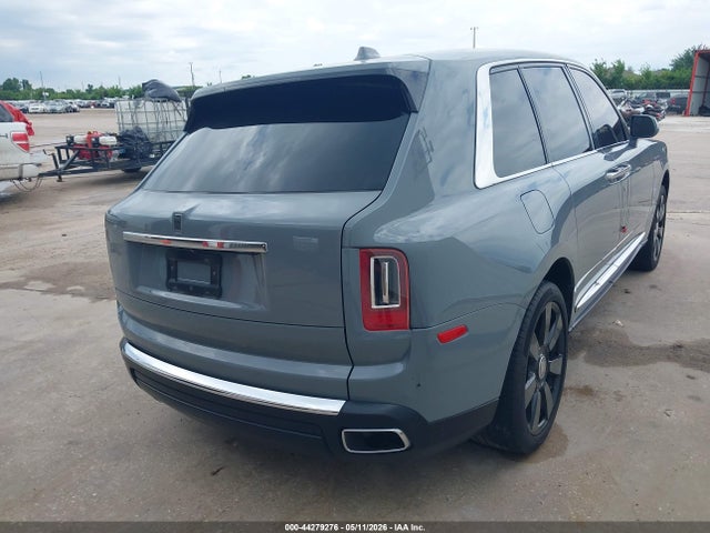 SLATV4C05NU213986 Rolls-Royce Cullinan