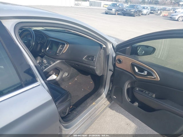 Продажа на аукционе авто 2015 Chrysler 200 C, vin: 1C3CCCCB2FN698355, номер лота: 44279280