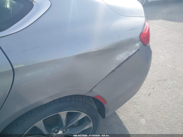 Продажа на аукционе авто 2015 Chrysler 200 C, vin: 1C3CCCCB2FN698355, номер лота: 44279280