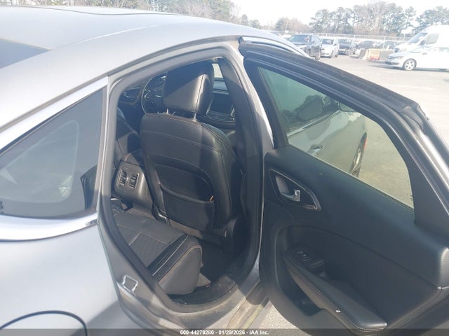 Продажа на аукционе авто 2015 Chrysler 200 C, vin: 1C3CCCCB2FN698355, номер лота: 44279280