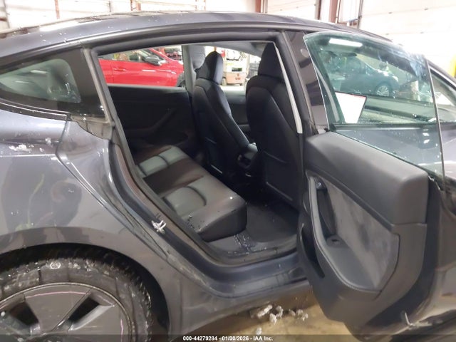 Продажа на аукционе авто 2022 Tesla Model 3 Long Range Dual Motor All-wheel Drive, vin: 5YJ3E1EB6NF183847, номер лота: 44279284