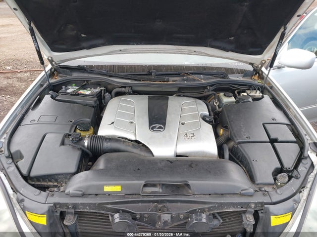 2002 LEXUS LS 430 JTHBN30F320085126 Photo 9