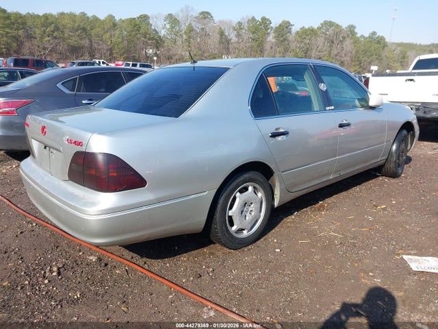 2002 LEXUS LS 430 JTHBN30F320085126 Photo 3