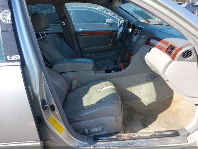 2002 LEXUS LS 430 JTHBN30F320085126 Photo 4