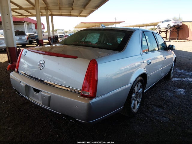 2011 CADILLAC DTS 1G6KH5E61BU128760 Photo 3