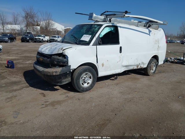 1GCWGAF78R1194316 Chevrolet Express Cargo Rwd 2500 Regular Wheelbase Wt