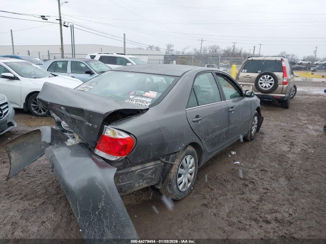 2005 TOYOTA CAMRY 4T1BE32K45U606441 Photo 3