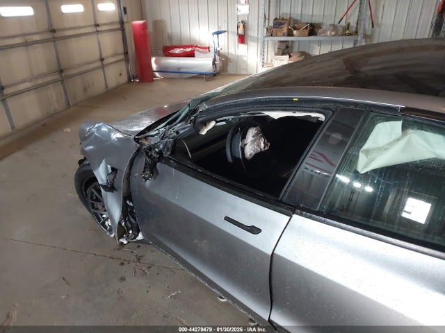 2025 TESLA MODEL 3 5YJ3E1EB8SF995341 Photo 5