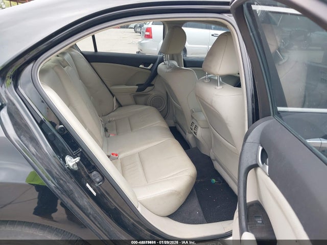 44279481 :رقم المزاد ، JH4CU2F68BC008761 vin ، 2011 Acura Tsx 2.4 مزاد بيع