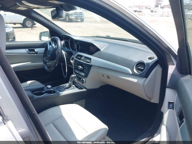 Aukcja sprzedaży 2012 Mercedes-benz C 250 Luxury/sport, vin: WDDGF4HBXCA622457, numer aukcji: 44279489