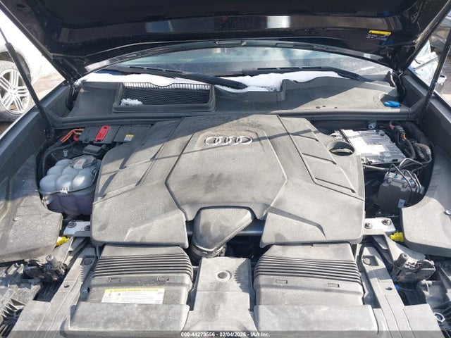2019 AUDI Q8 WA1CVAF11KD027430 Photo 9