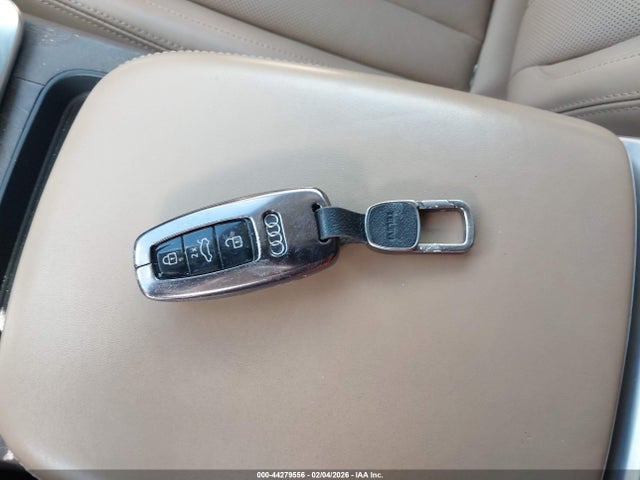 2019 AUDI Q8 WA1CVAF11KD027430 Photo 10