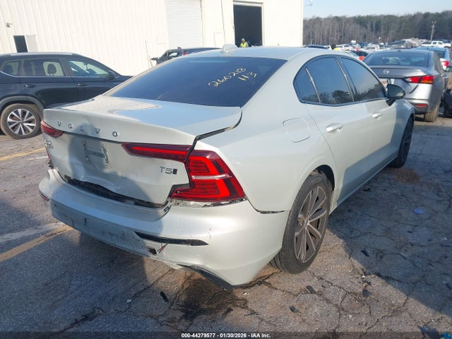 2021 VOLVO S60 7JR102TZXMG107825 Photo 3