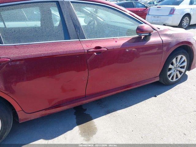 4T1B11HK7JU575543 Toyota CAMRY LE